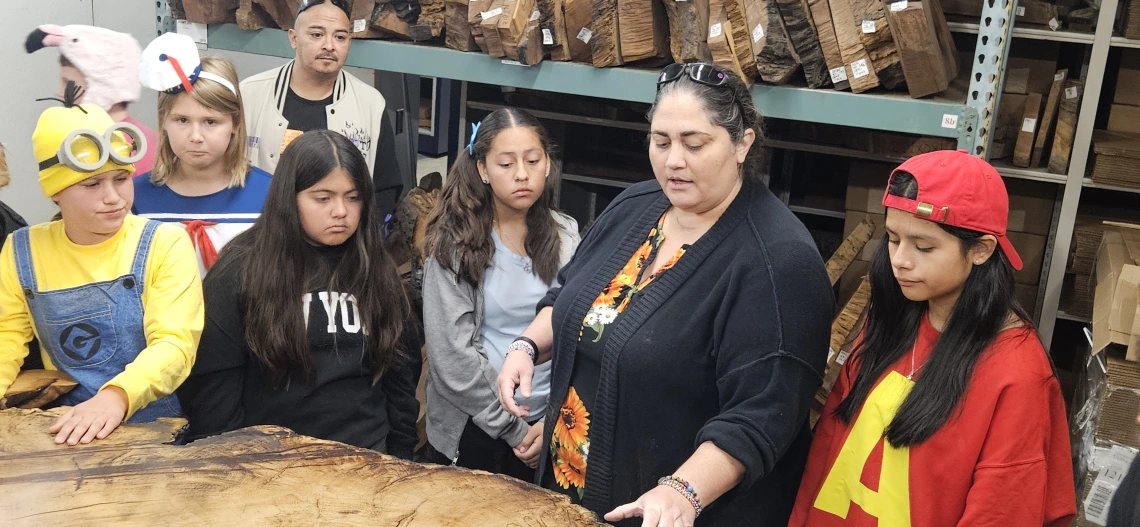 Hendricks students visit the Archive